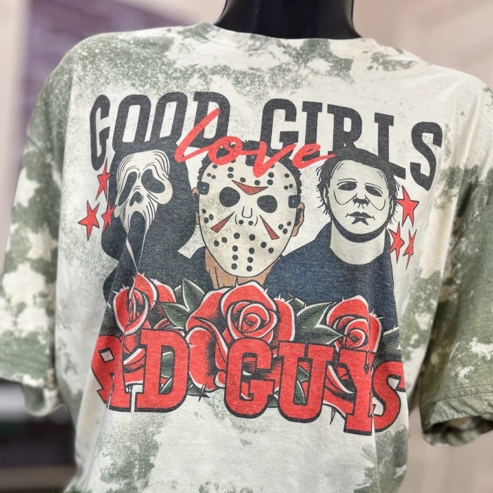 Horror Movie Good Girls Love Bad Boys Bleached  T-Shirt Small-2X